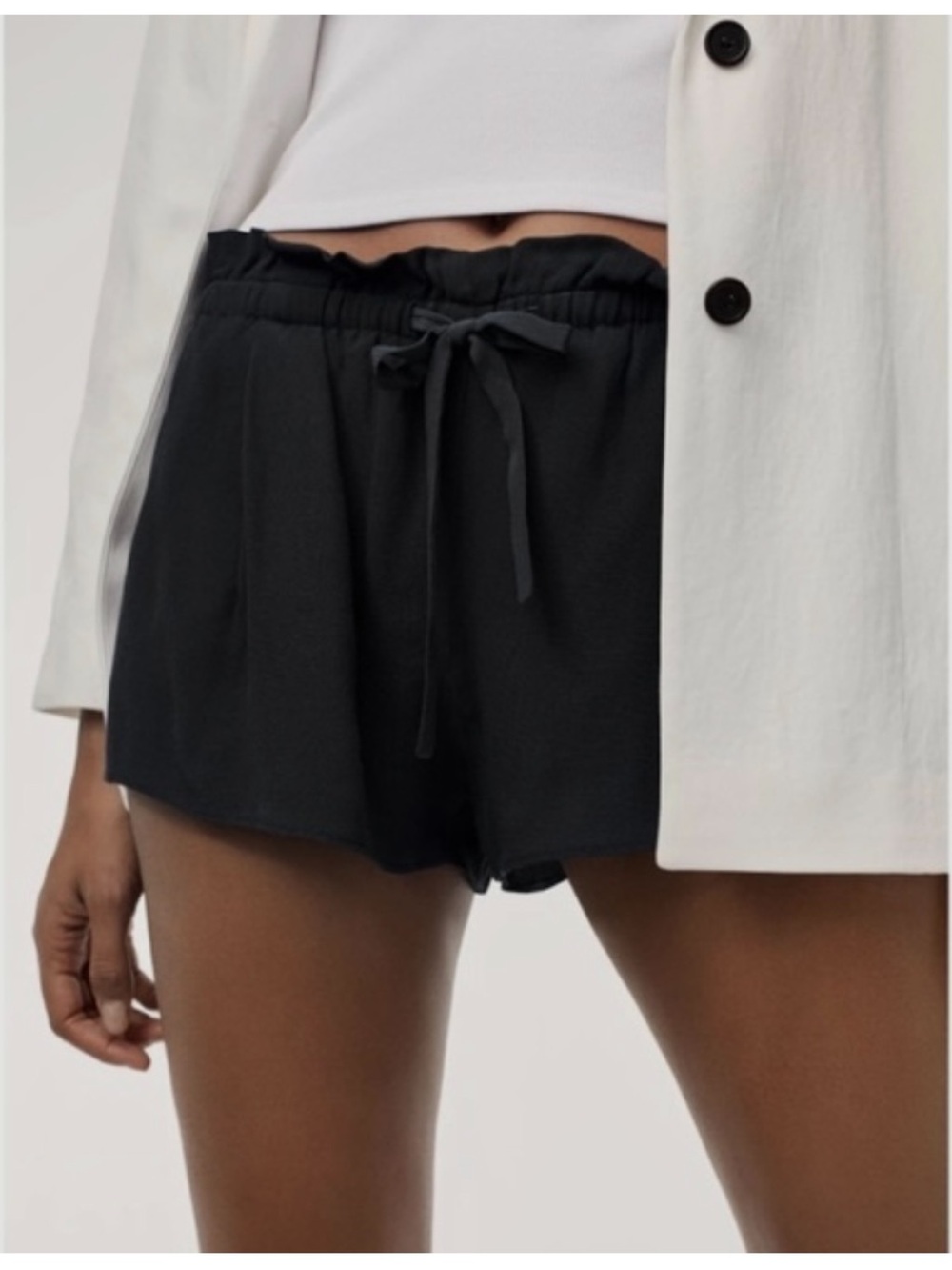Aritzia Wilfred Black Drawstring Women’s Shorts 100% Silk XS